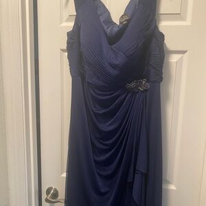 Elegant Navy Blue Evening Dress